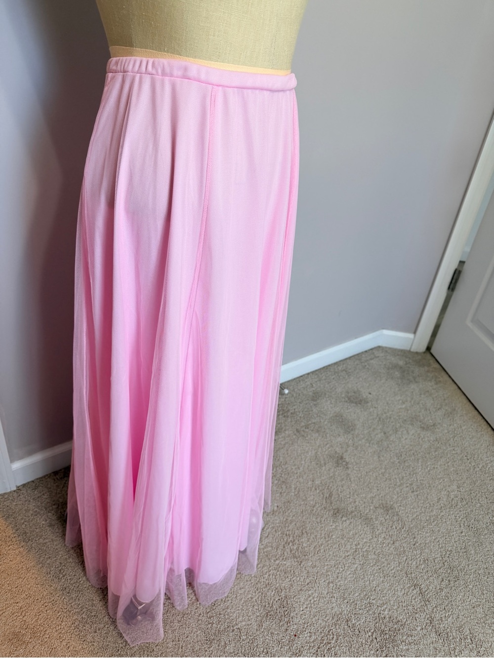 Vintage Feminine Light Pink Maxi Tulle Skirt with Elastic Waistband